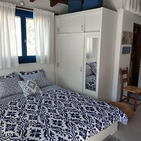 Iviskos House, Megalo Horio Village, Tilos Island Apartmán Megálon Choríon