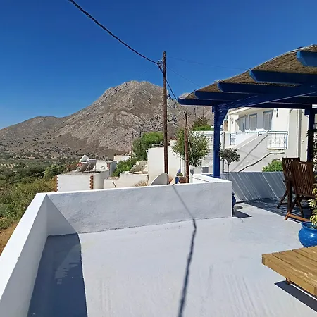 Iviskos House, Megalo Horio Village, Tilos Island شقة Megálon Choríon